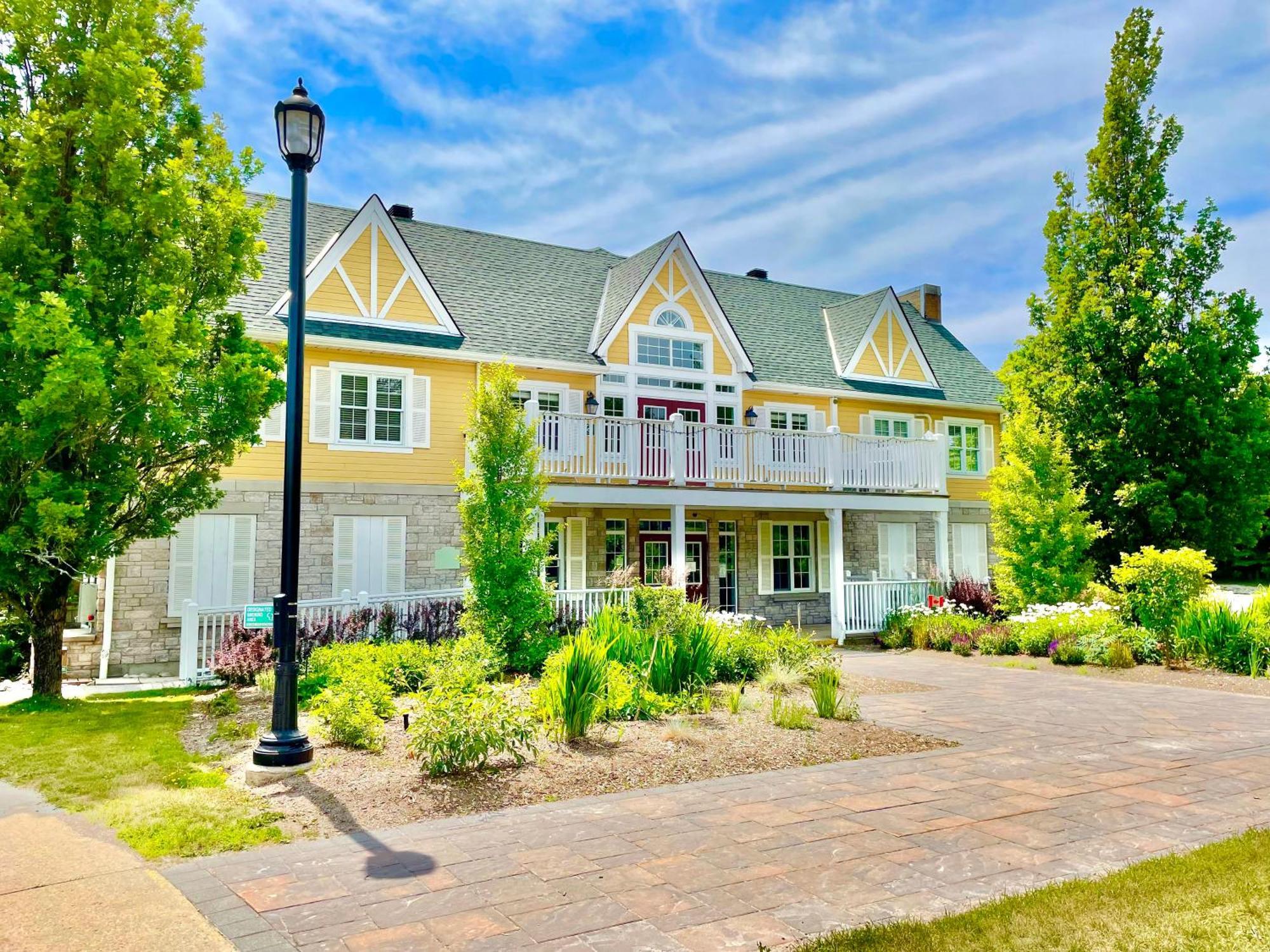 Hillside Haven: Carriage Club Resort Retreat Edgar Bagian luar foto