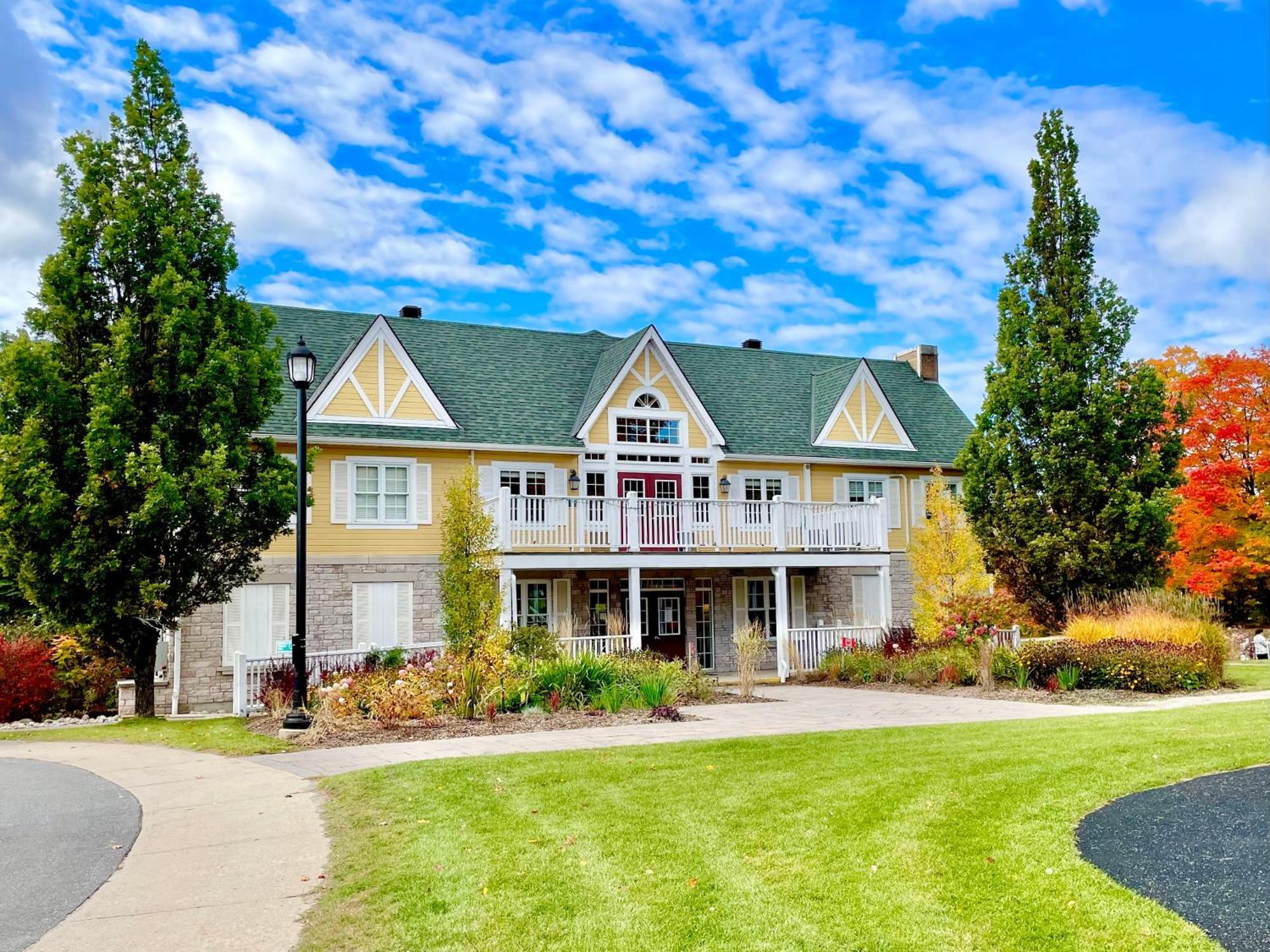 Hillside Haven: Carriage Club Resort Retreat Edgar Bagian luar foto